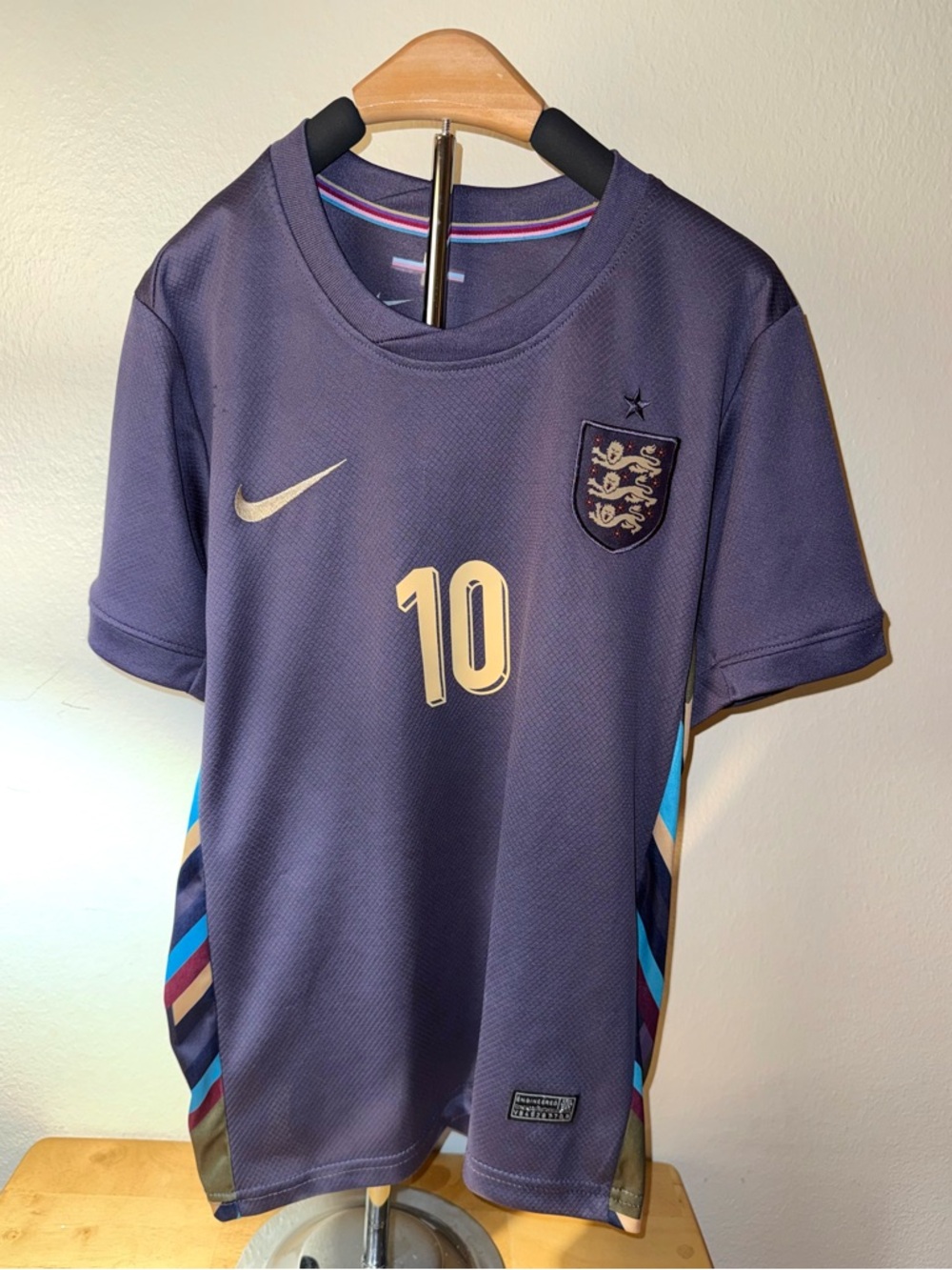 Nike England 2024/2025 Away Jersey, #10 for Jude Bellingham, size 26 (M)